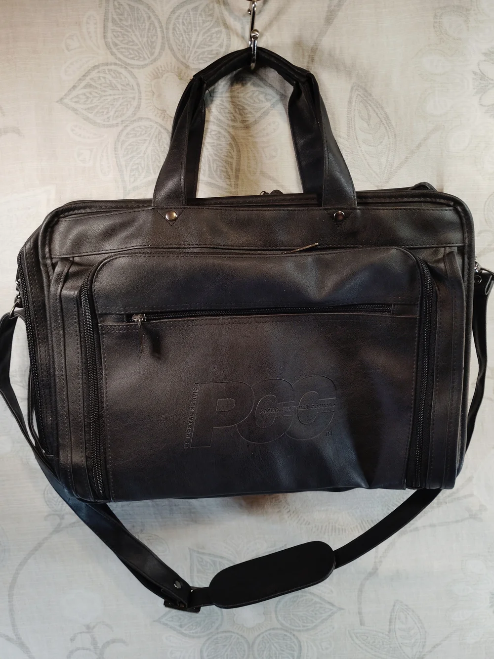 Leeds Black Leather Laptop/Messenger /Briefcase - Professional Men’s Bag